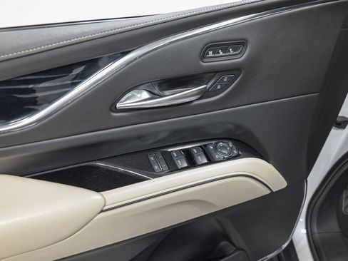 Used 2024 Cadillac Escalade Sport w/ LPO, ONYX Package image 13