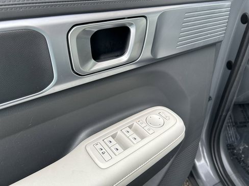 Used 2024 Hyundai Santa Fe SEL image 17