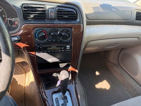 Used 2003 Subaru Outback Wagon image 11