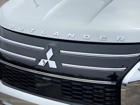 New 2026 Mitsubishi Outlander SE FWD image 28