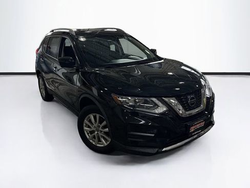 Used 2018 Nissan Rogue SV w/ Premium Package image 3