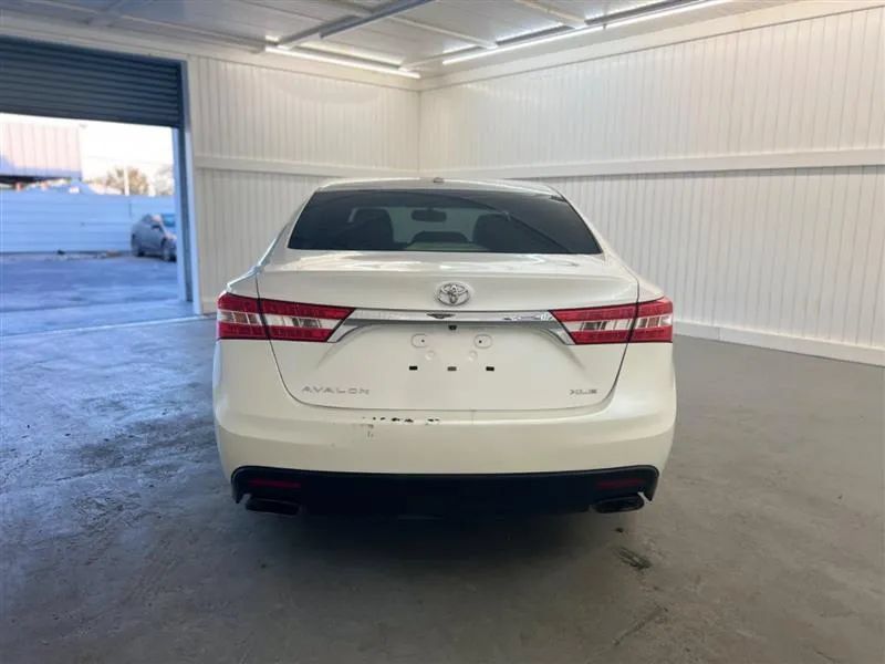 Used 2013 Toyota Avalon XLE Touring FWD image 6