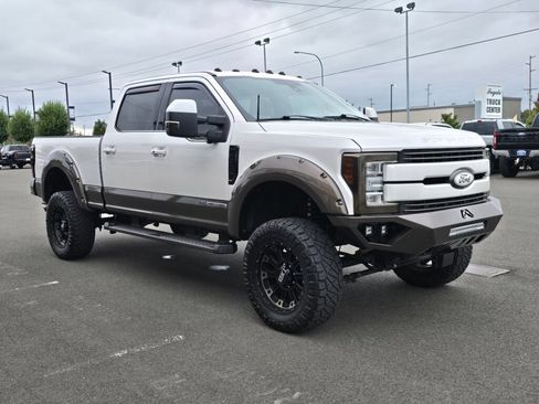 Used 2017 Ford F350 King Ranch w/ King Ranch Ultimate Package AWD/4WD image 4