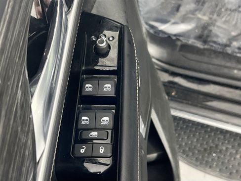 Used 2022 Jeep Wagoneer Series II image 18