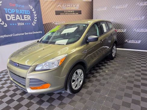 Used 2013 Ford Escape S FWD image 1