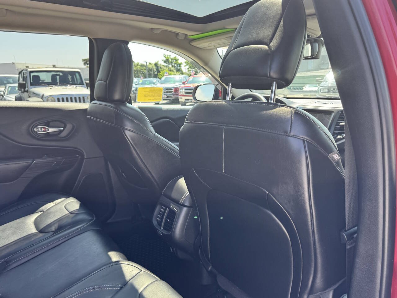 Used 2014 Jeep Cherokee Limited AWD/4WD image 34
