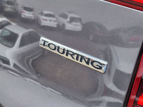 Used 2017 Honda Pilot Touring image 23