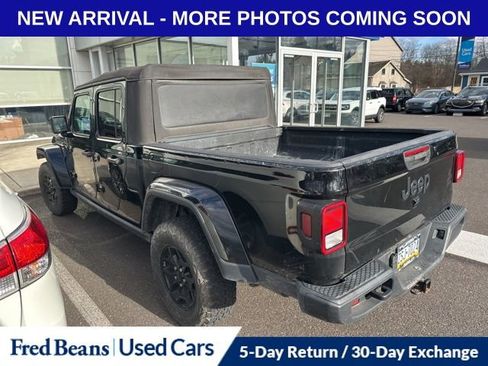 Used 2021 Jeep Gladiator Sport image 6
