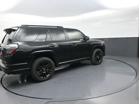 Used 2020 Toyota 4Runner Nightshade AWD/4WD image 32