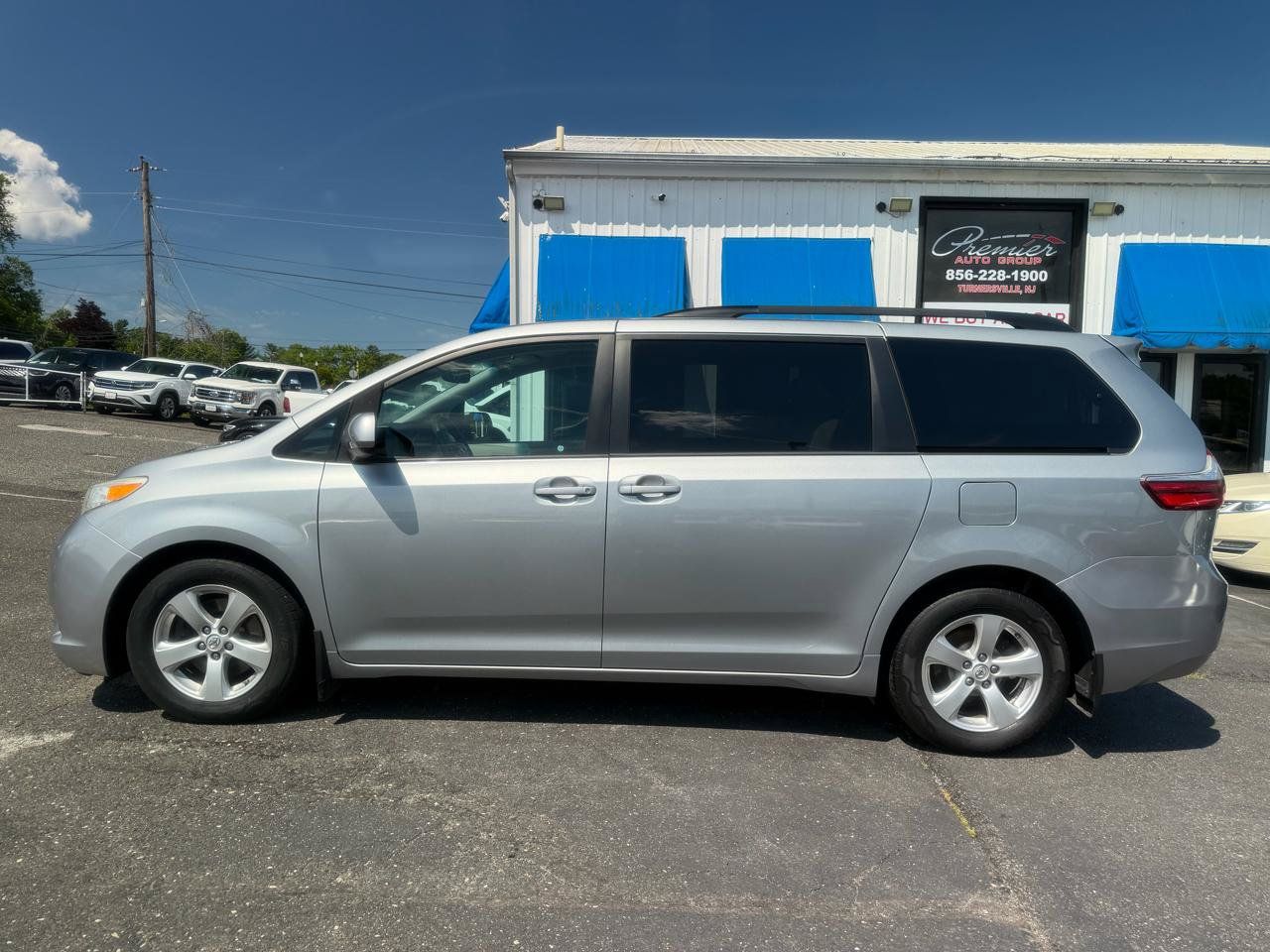 Used 2017 Toyota Sienna LE FWD image 8