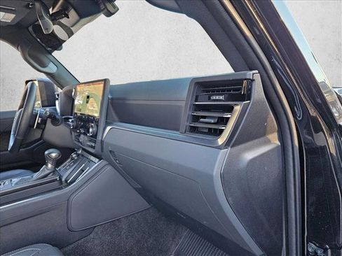 Used 2025 Lexus GX 550 w/ Accessory Package (2T) image 25