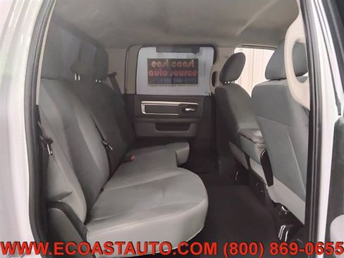 Used 2018 RAM 2500 SLT AWD/4WD image 15