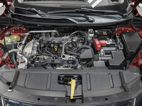 Used 2021 Nissan Rogue SL w/ Premium Package image 11