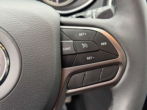 Used 2021 Jeep Cherokee Latitude Lux AWD/4WD image 21