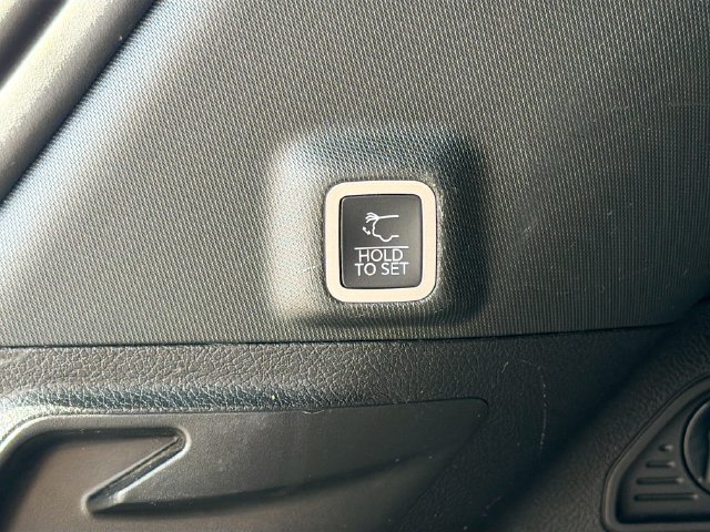 Used 2022 Jeep Grand Cherokee Summit AWD/4WD image 13