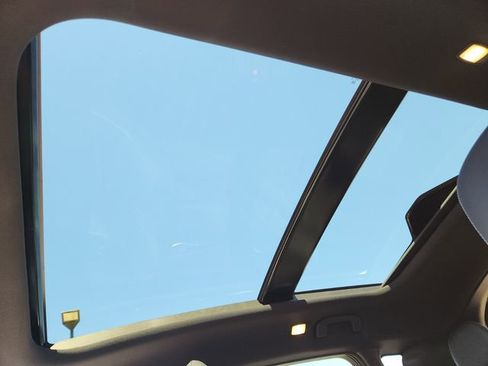 Used 2025 INFINITI QX50 Sport image 10