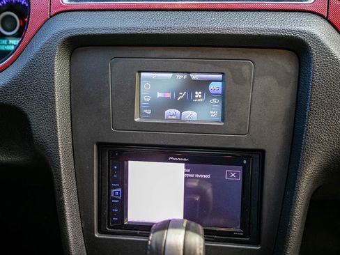 Used 2013 Ford Mustang Coupe RWD image 30