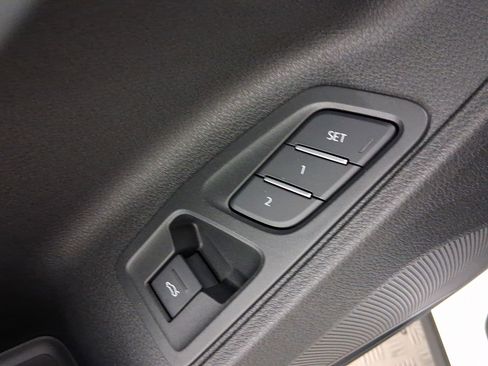 New 2025 Audi Q3 2.0T Premium image 12