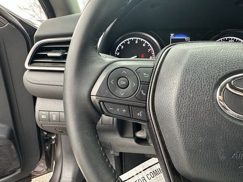 Used 2024 Toyota Camry SE image 20