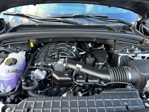 New 2025 Jeep Grand Cherokee L Laredo w/ Luxury Tech Group I AWD/4WD image 28