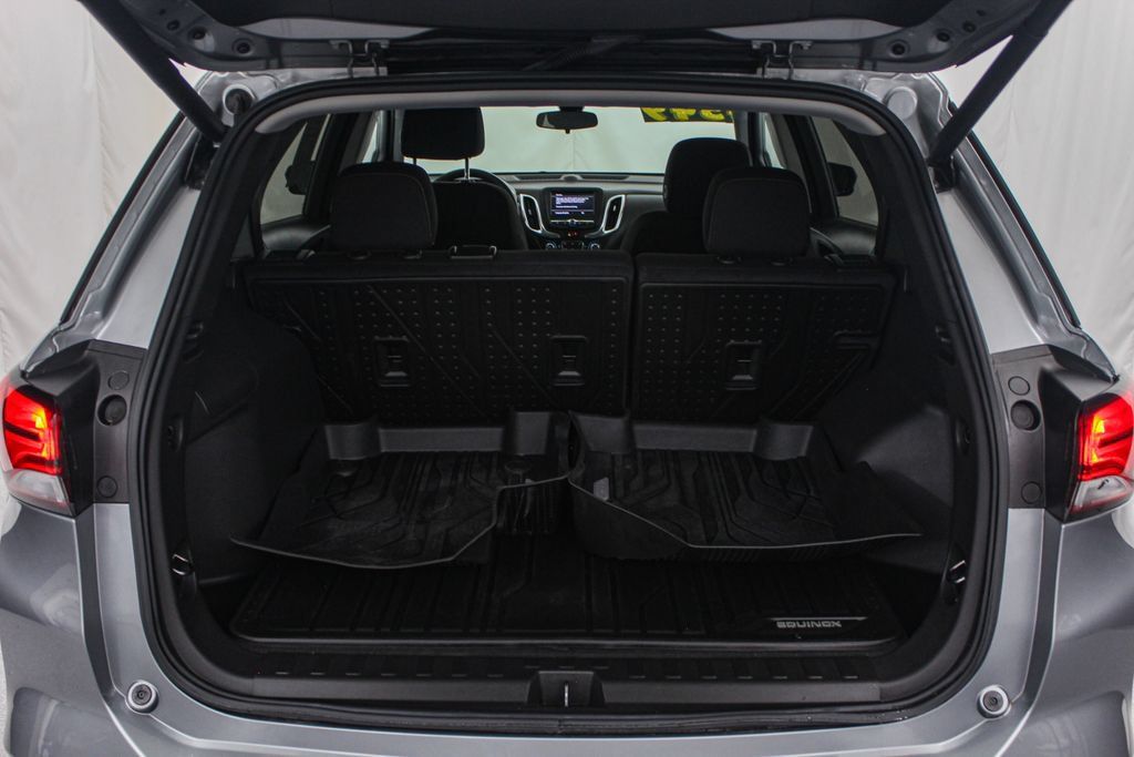 Used 2023 Chevrolet Equinox LT AWD/4WD image 16