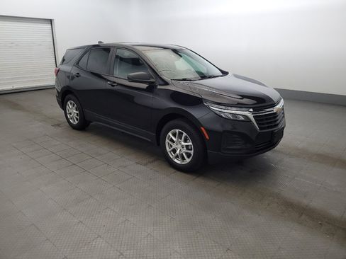 Used 2023 Chevrolet Equinox LS w/ LS Convenience Package AWD/4WD image 11