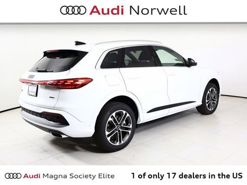 New 2026 Audi Q5 Premium image 17