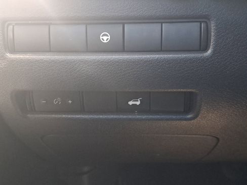 Certified 2023 Nissan Rogue SV w/ SV Premium Package image 32