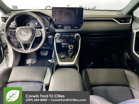 Used 2023 Toyota RAV4 XSE w/ XSE Grade Weather Package AWD/4WD image 7