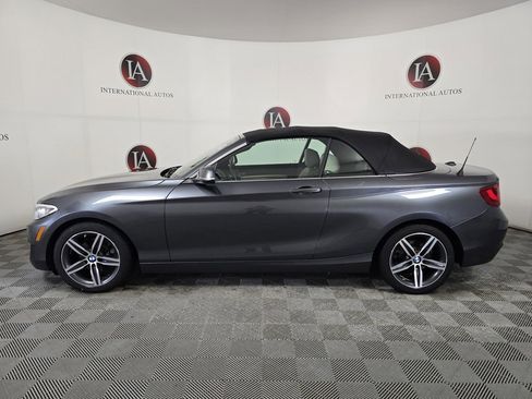 Used 2017 BMW 230i xDrive Convertible image 10