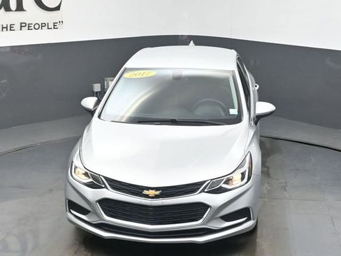 Used 2017 Chevrolet Cruze LT w/ Convenience Package FWD image 58