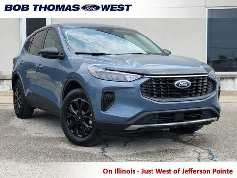 Used 2025 Ford Escape Active w/ Cold Weather Package AWD/4WD image 1