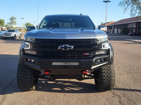 Used 2021 Chevrolet Silverado 1500 LT Trail Boss w/ Convenience Package II AWD/4WD image 3