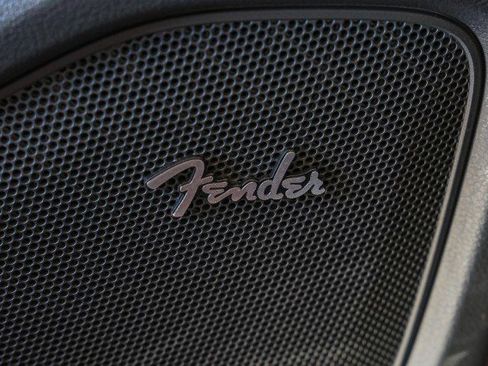 Used 2024 Nissan Frontier SL w/ Technology Package image 27