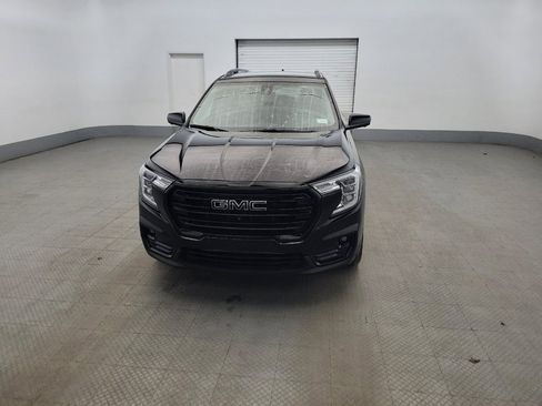 Used 2023 GMC Terrain SLT w/ Infotainment Package II FWD image 15