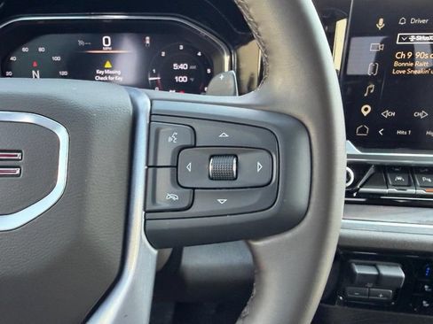 Used 2025 GMC Sierra 1500 SLT w/ SLT Premium Plus Package AWD/4WD image 11