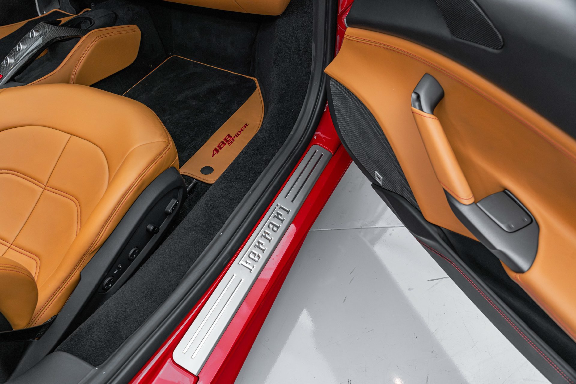 Certified 2018 Ferrari 488 Spider RWD image 34