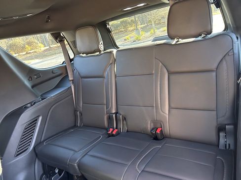 Certified 2023 GMC Yukon Denali image 46