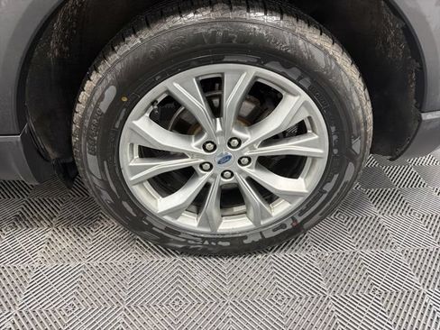 Used 2020 Ford Explorer XLT w/ Equipment Group 202A AWD/4WD image 9