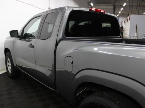Used 2022 Nissan Frontier S image 11