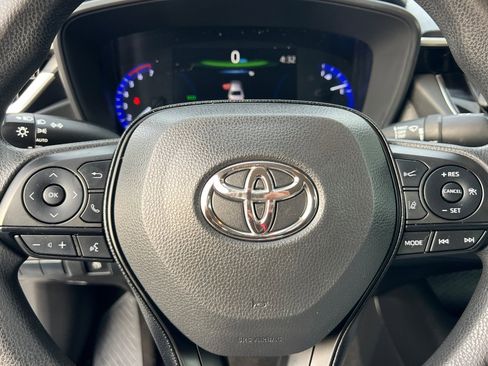 Used 2020 Toyota Corolla LE image 24