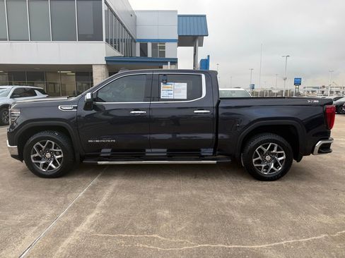 Used 2023 GMC Sierra 1500 SLT image 16