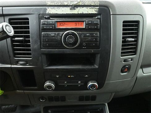 Used 2014 Nissan NV 2500 S image 18