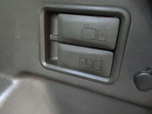 Used 2024 Chevrolet Equinox LT image 32