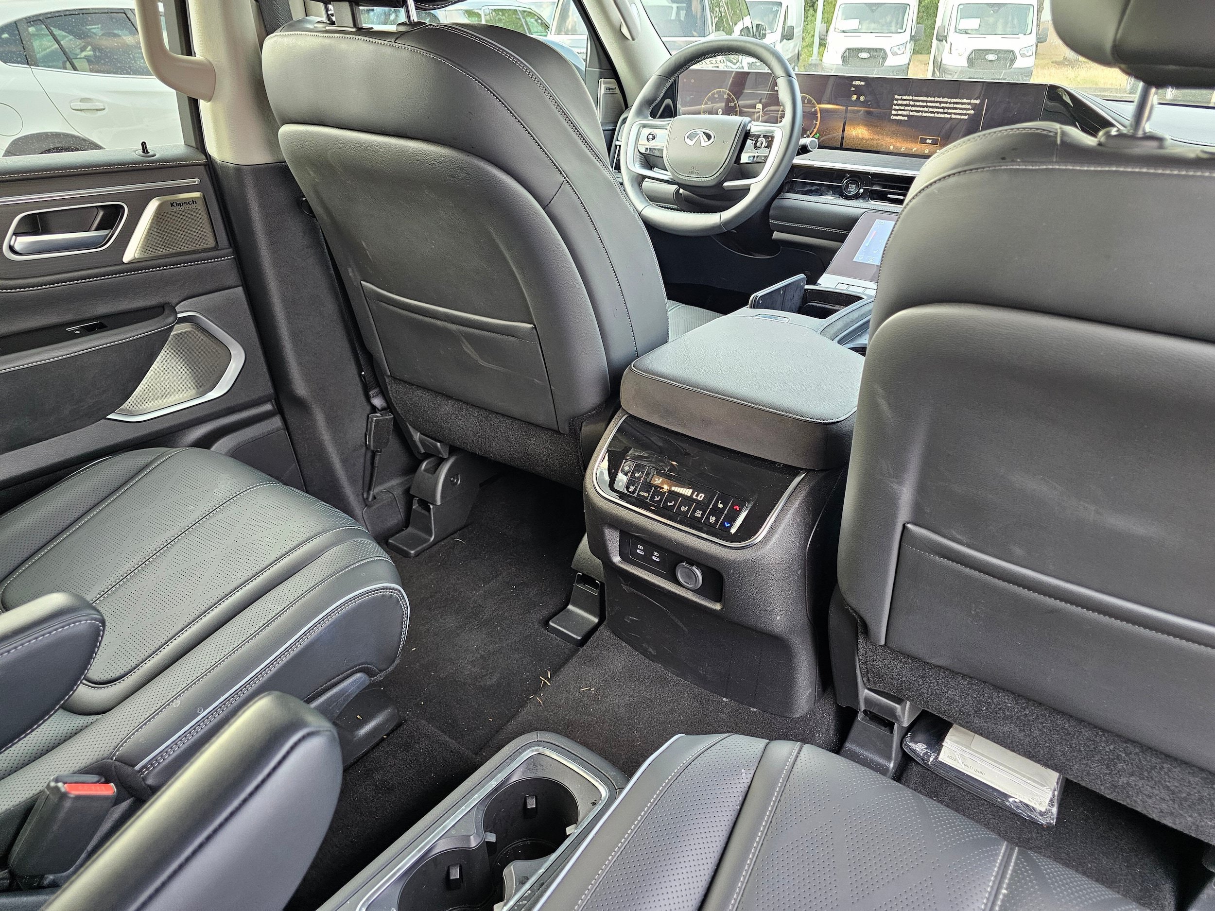 Used 2025 INFINITI QX80 Sensory AWD/4WD image 16