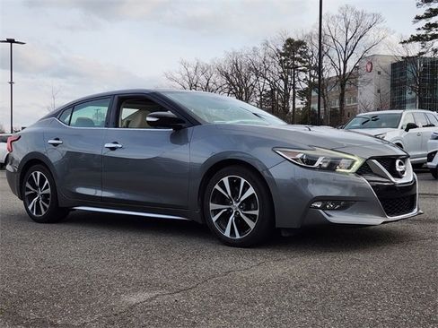 Used 2016 Nissan Maxima Platinum image 2