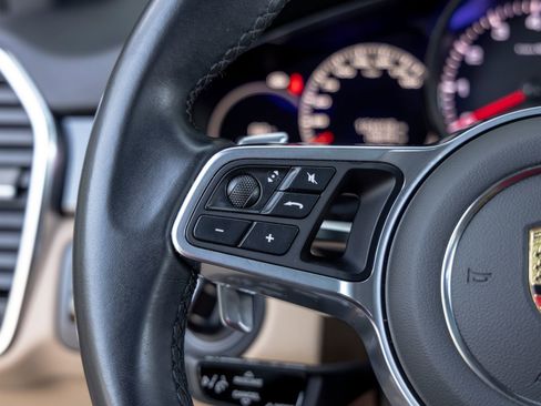 Certified 2021 Porsche Cayenne S AWD/4WD image 35