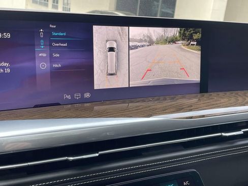 Certified 2025 Cadillac Escalade ESV Sport Platinum image 27