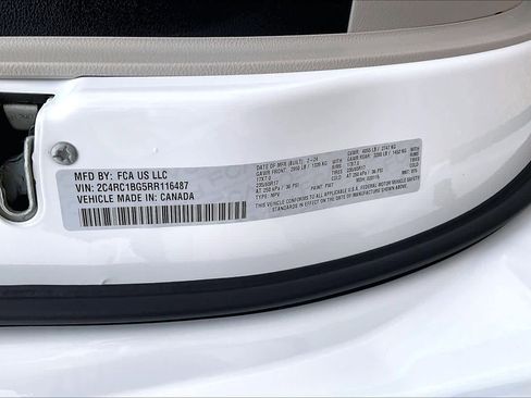 Used 2024 Chrysler Pacifica Touring-L image 33