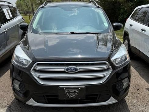 Used 2018 Ford Escape SE AWD/4WD image 2